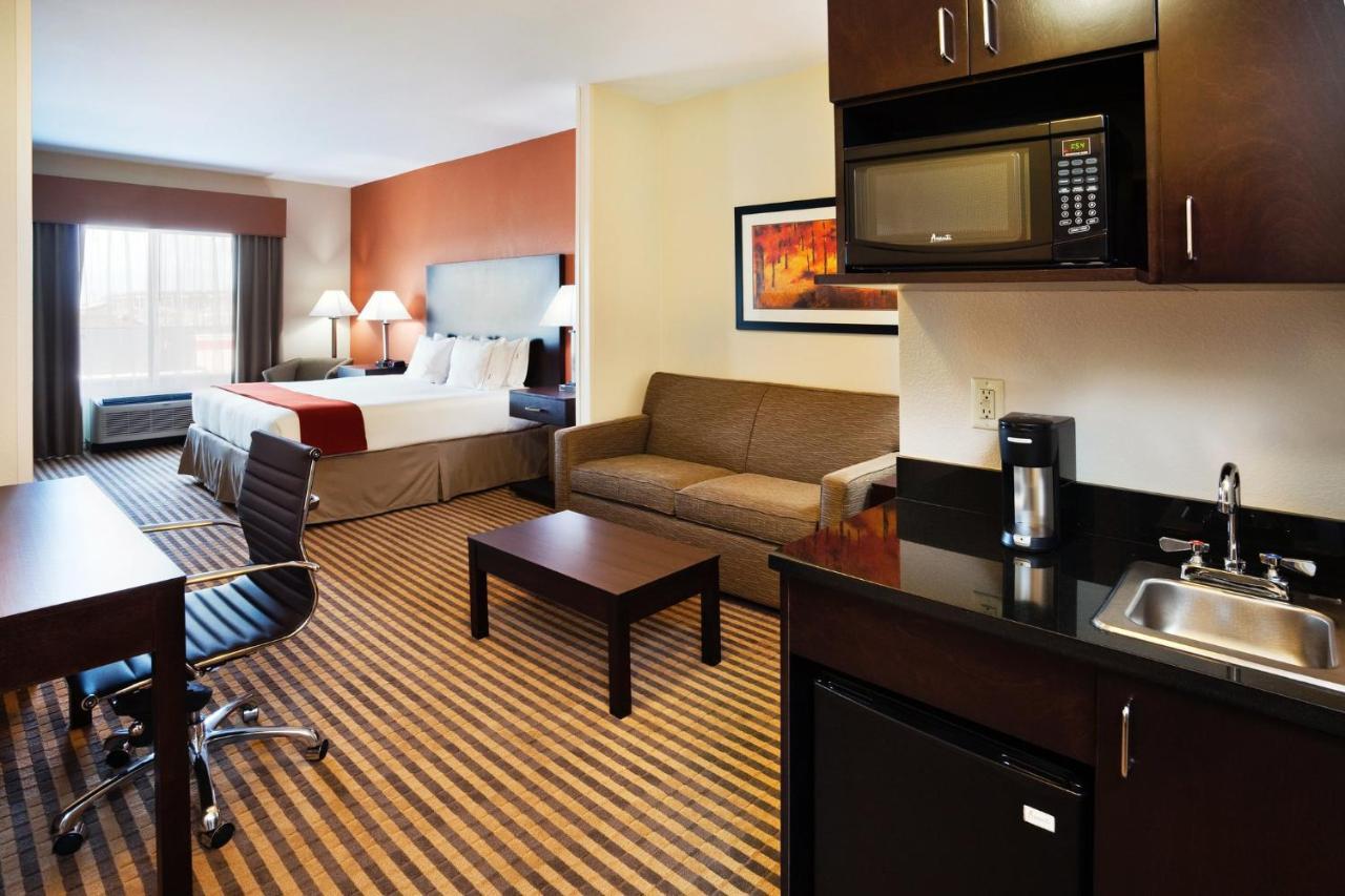 Holiday Inn Express Charlotte Southeast - Matthews By Ihg Exterior photo